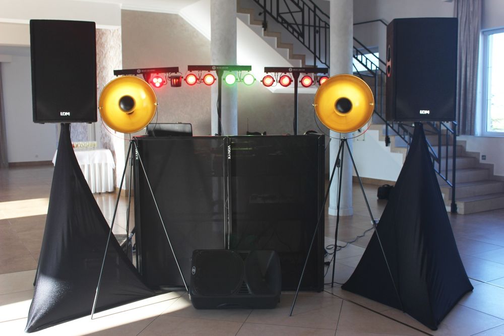 Dj konferansjer imprezy zamknięte wesela Duży biały miś