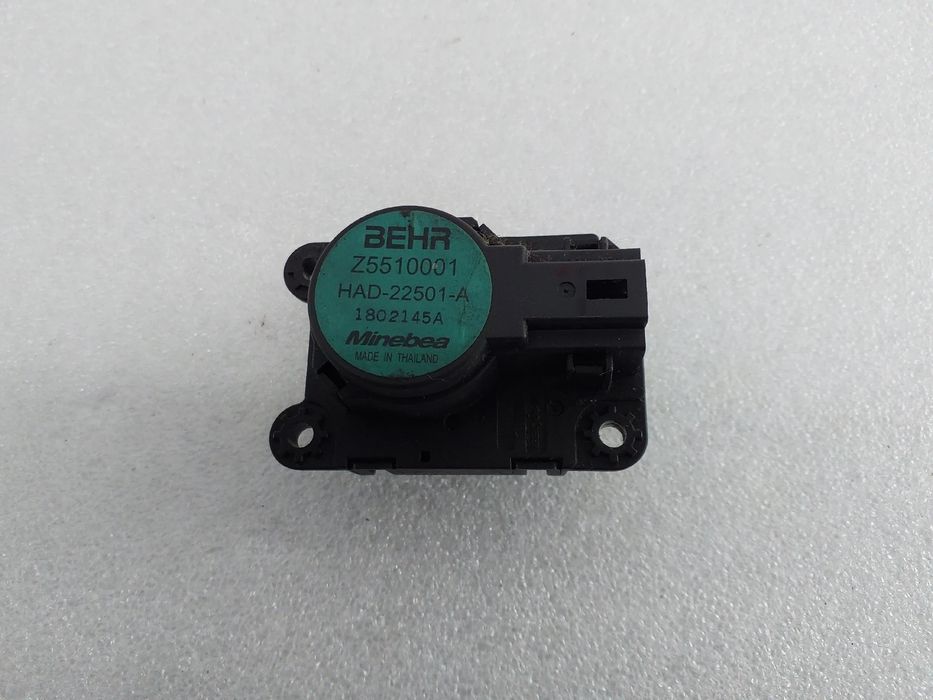 Motor da comporta da sofagem PEUGEOT 308 SW II