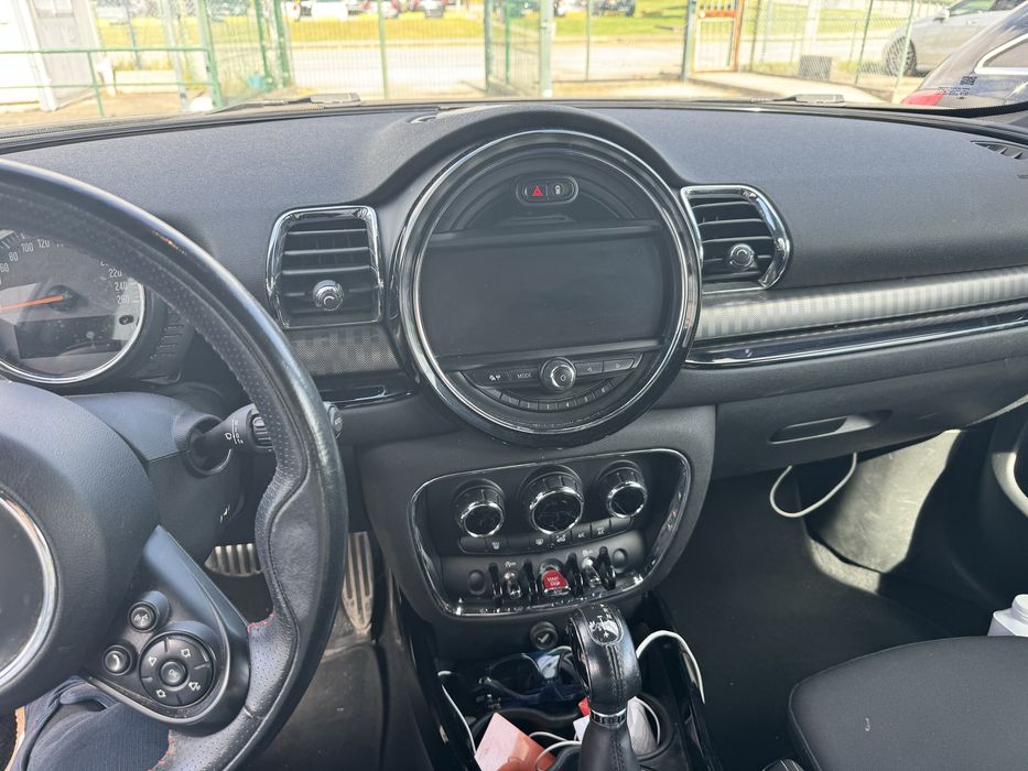 Mini Clubman Cooper 2.0 Diesel – 150cv – Full Extras – Look JCW