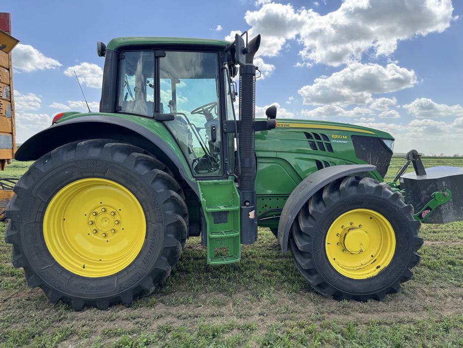 John Deere 6150M