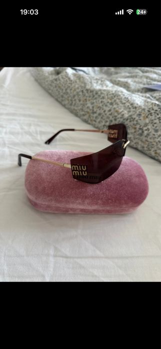 Okulary przeciwsloneczne MiuMiu