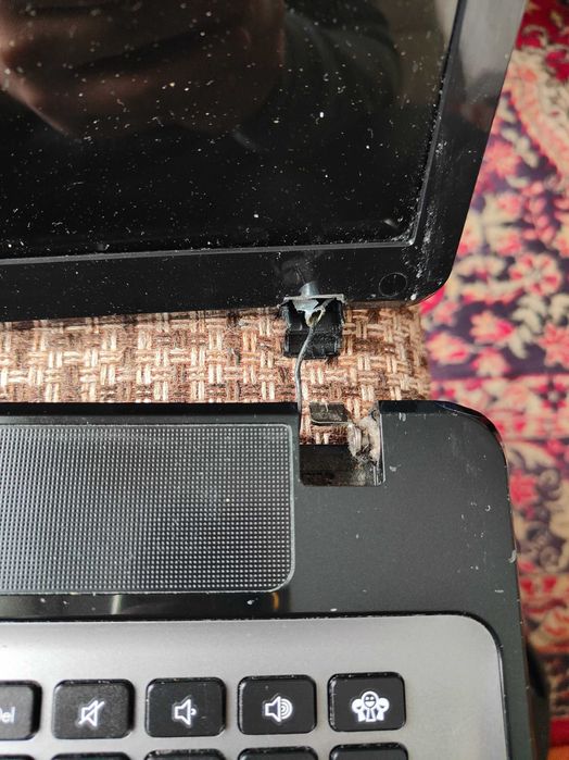 HP G62 i5-560M; Packard Bell VG70