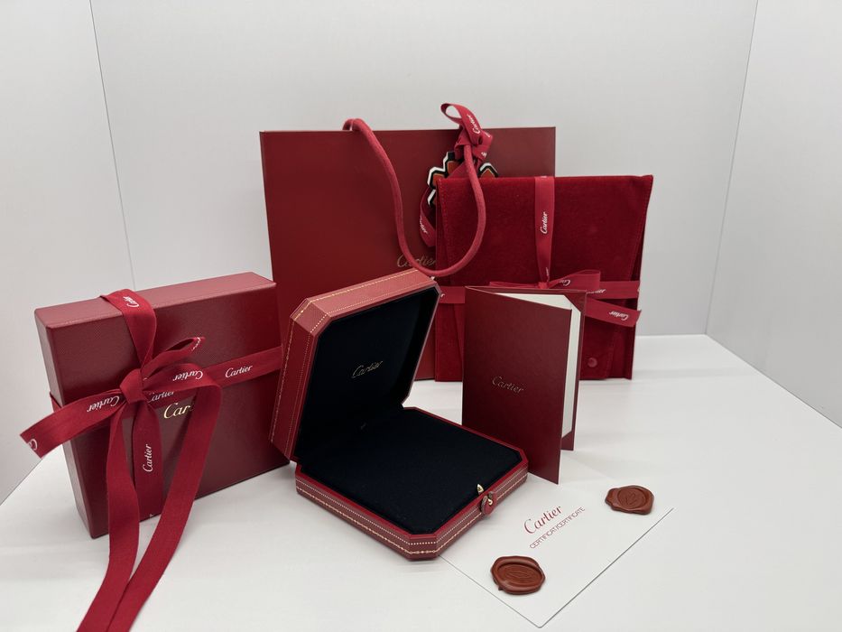 Оригінальний клмплект під підвіс Cartier Картьє.