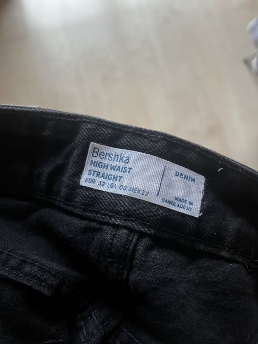 Джинси Bershka 32 розмір