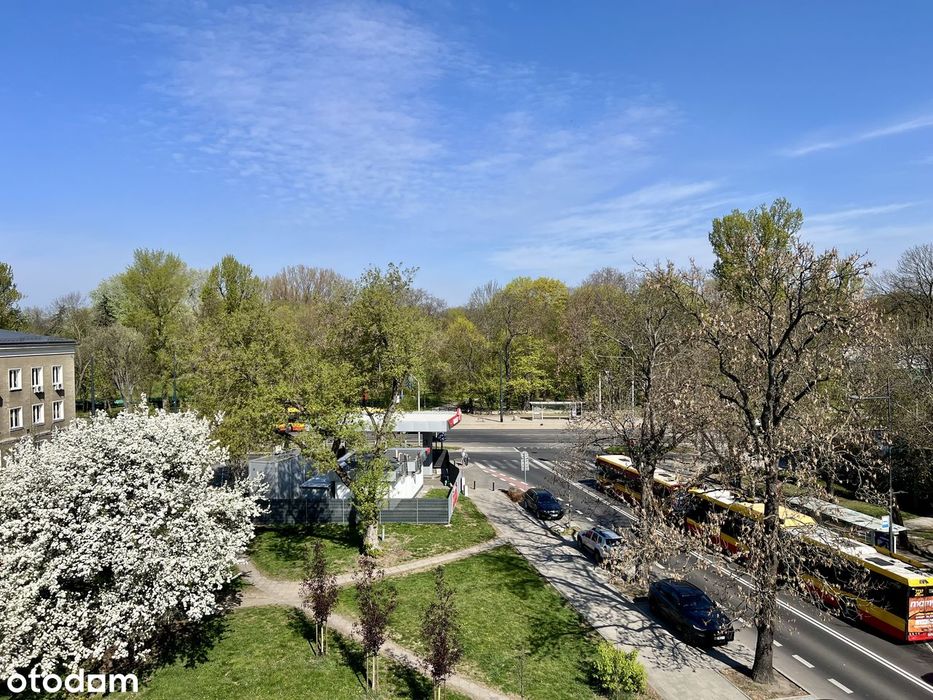 Apartament na Saskiej Kępie | Taras 25 m2 | Wys. 3m | Stadion Narodowy