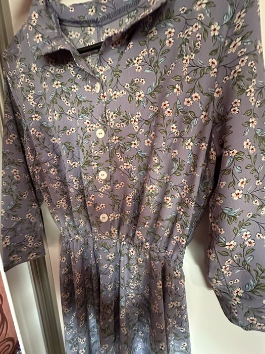 499 грн. Ніжна сукня з квітковим принтом. L-Xl
