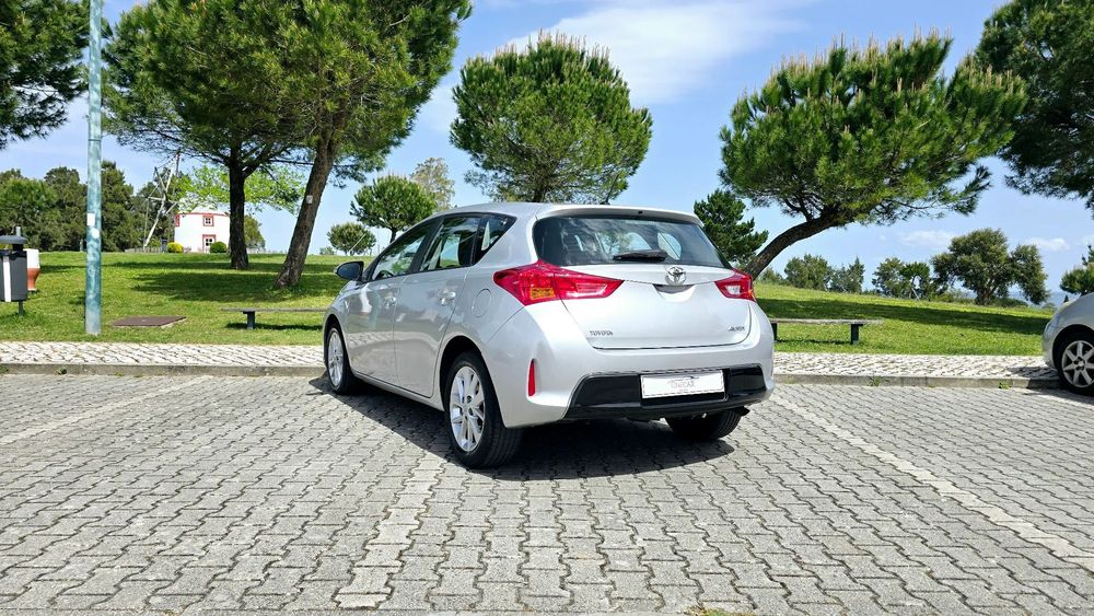 Toyota Auris 1.33 VVT-i Comfort+J16