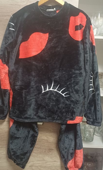 Тепла жіноча піжама - домашній костюм. Розмір 50 . Заміри нижче .