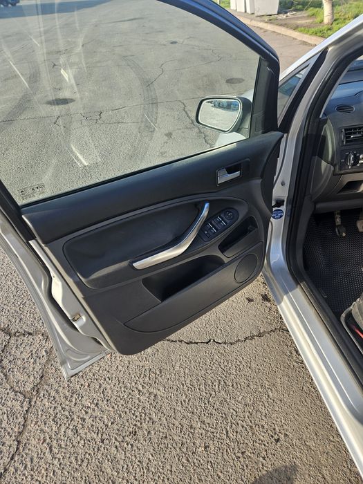 Продам Ford C Max