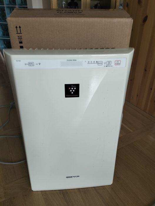 Oczyszczacz powietrza z funkcją nawilżania Sharp