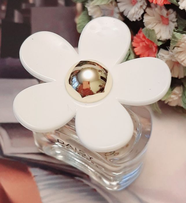 Marc Jacobs Daisy edt 4 ml, miniatura