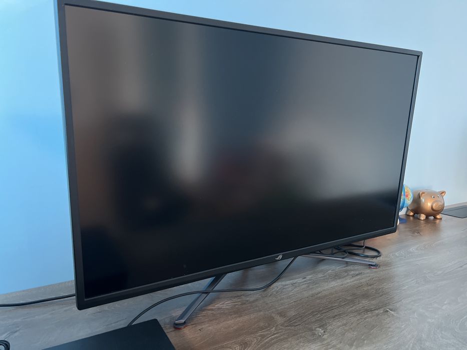 Asus ROG Strix XG438  120hz 4k ultra HD HDR 600 freesync2 HDR