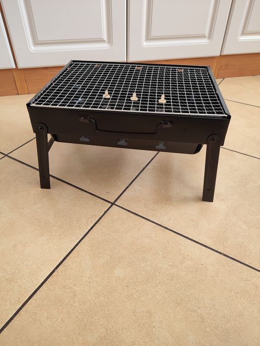 Nowy czarny przenośny mini grill walizka