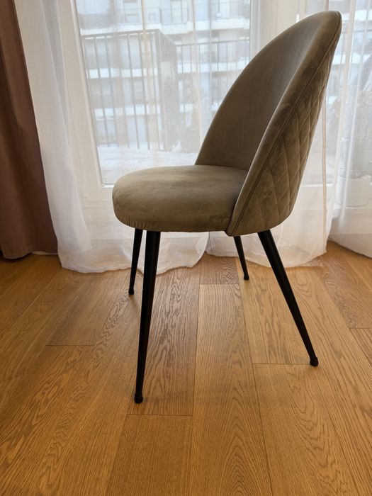 Krzesla tapicerowane szare pikowane- 2/4/6 szt.