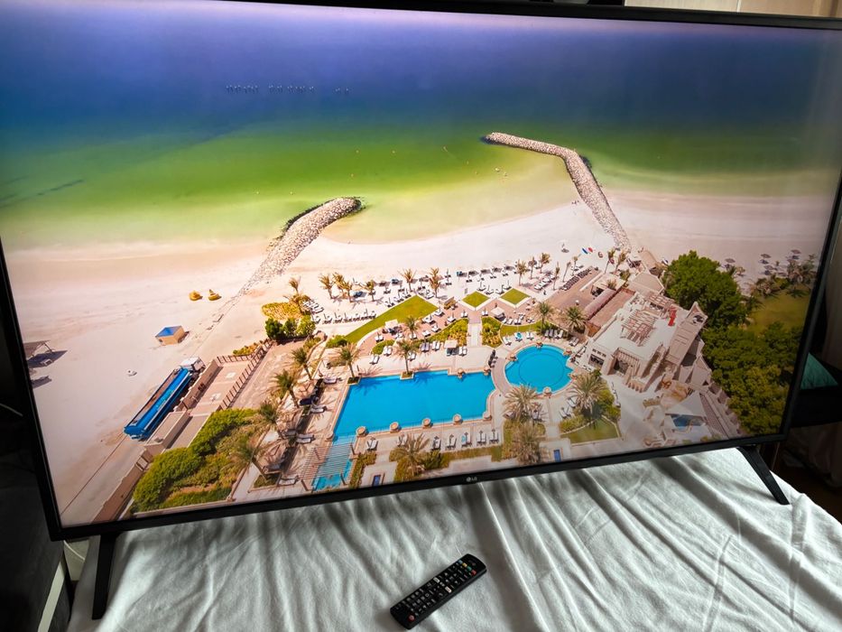 LG 60UM7100PLB —- 60 calowy tv