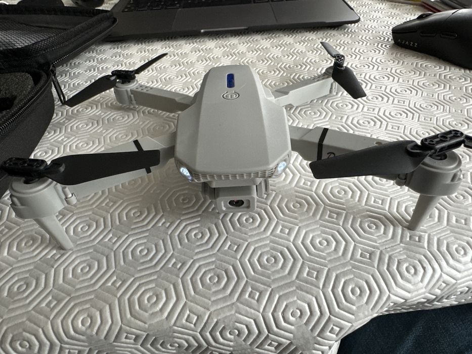 Drone V88.  Grey dual 6k -1B - novo, nunca usado