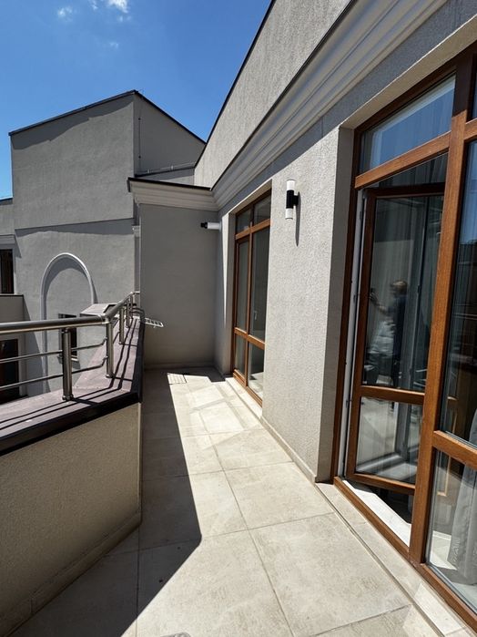 Оренда квартири житло посуточно подобово Одеса Авиньон море паркинг