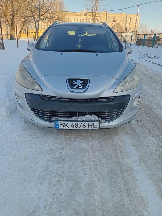 Peugeot 308sw універсал 7 місний 2008 рік