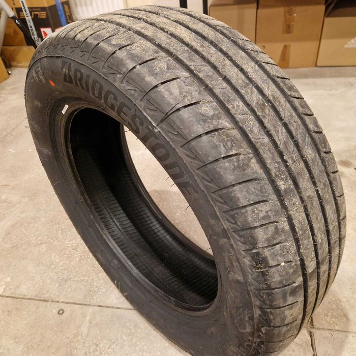 Opony Brigestone Turanza T005 235/55 R18 - Komplet