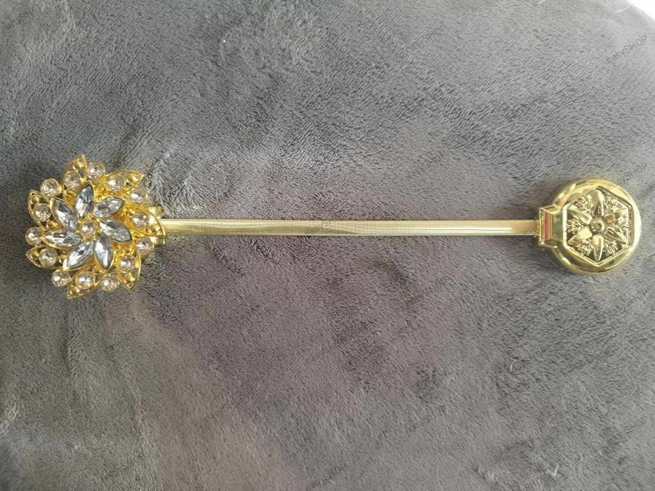 2 magnesy do upięcia zasłon złote