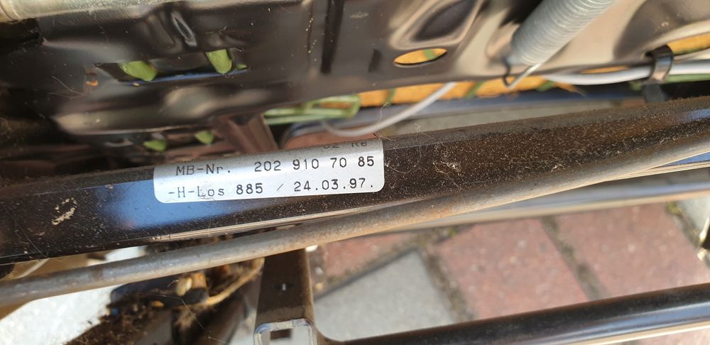 fotel prawy przód pasażera zapinka mercedes e w210 oe eu