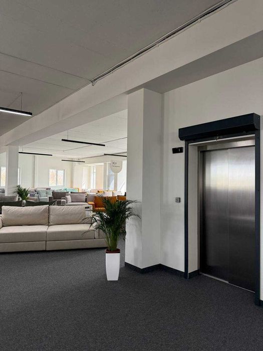 Продаж приміщення в круті локації.