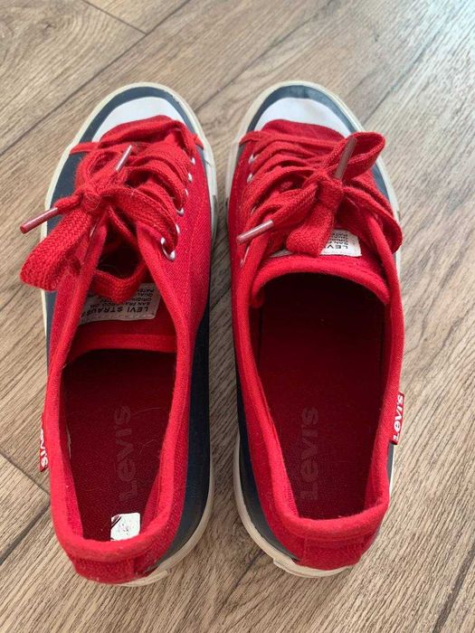 Trampki Levi's 38 rozmiar