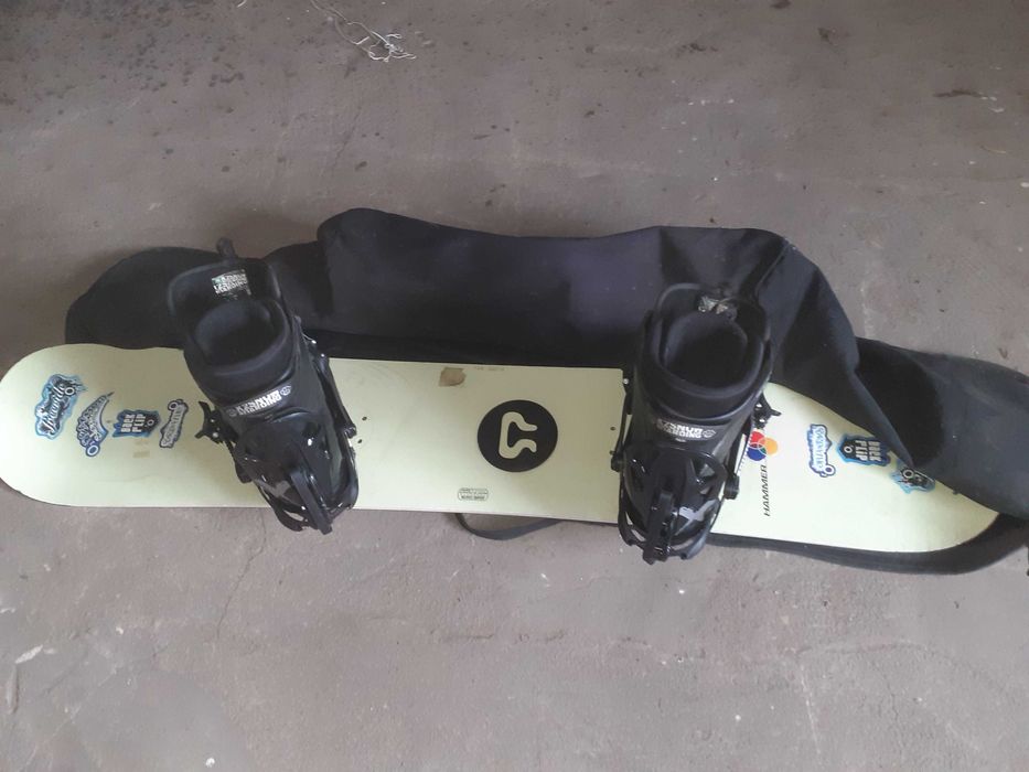 Sprzedam deskę snowboardową