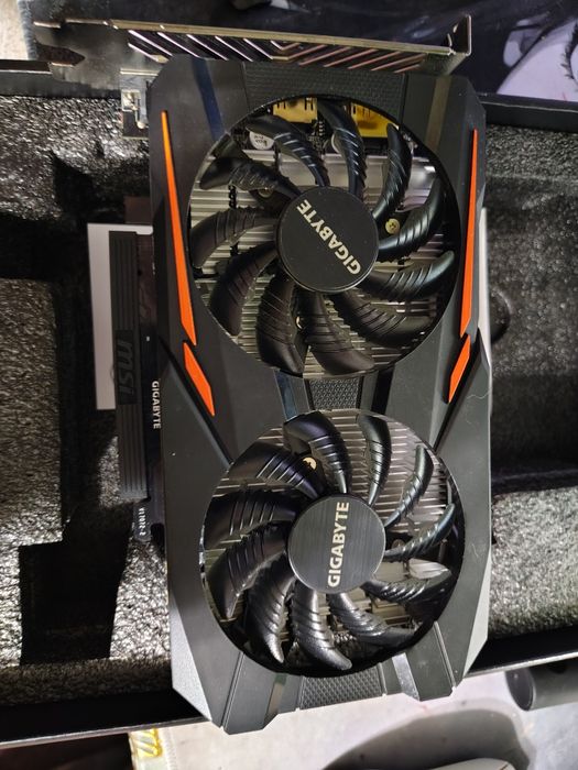 Продам відеокарта Gigabyte gtx 1050