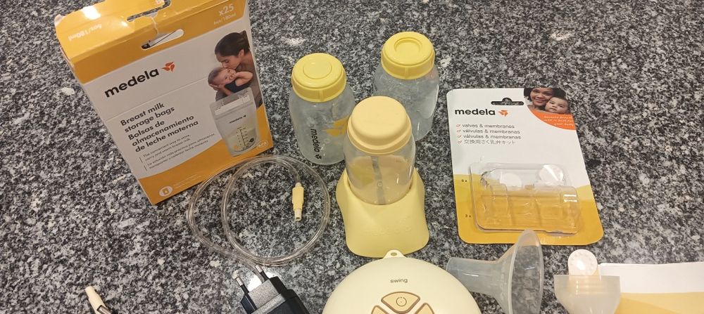 Máquina de tirar leite Medela a