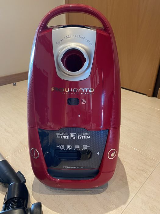 Aspirador Rowenta Silence Force + Sacos