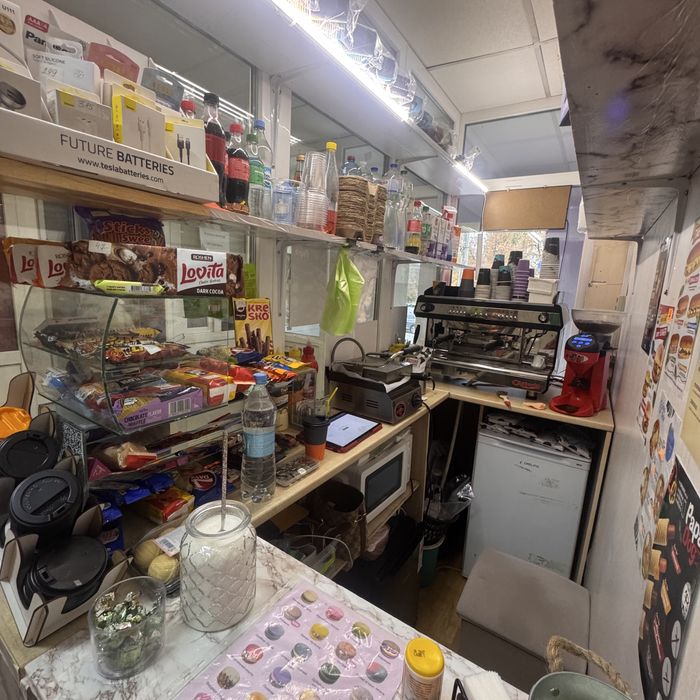 Продається кавярня, в офісному приміщенні, готовий бізнес