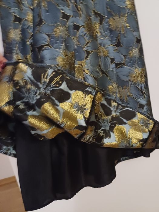 Elegancka sukienka sylwester karnawał