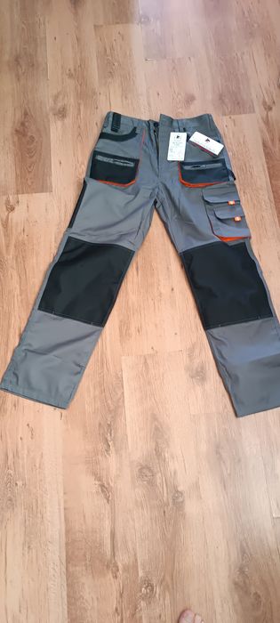 Spodnie robocze nowe