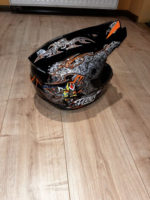 kask na rower/hulajnoge