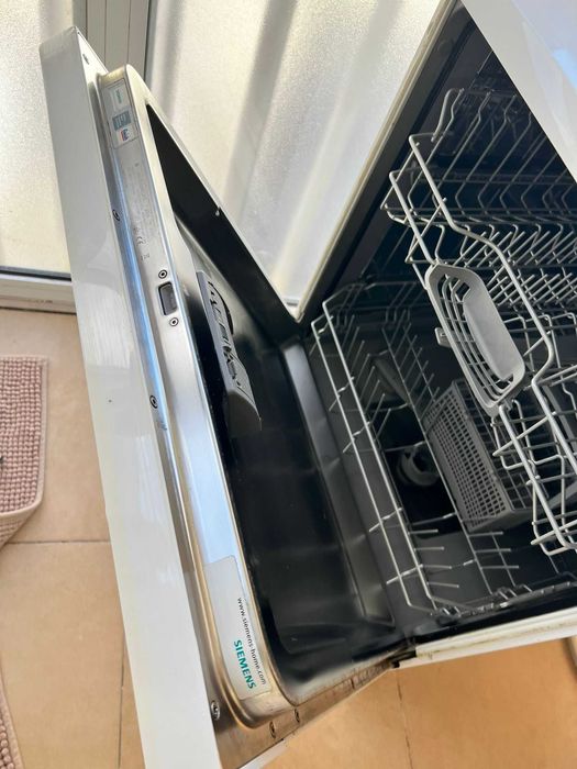 Máquina de Lavar Loiça Siemens iQ300 – Erro E14