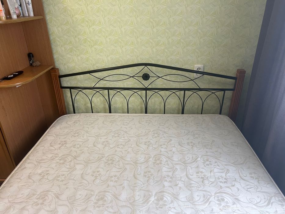 Ліжко двоспальне