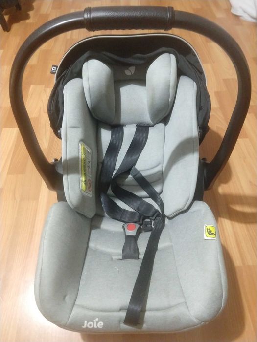 Fotelik samochodowy Joie z bazą isofix