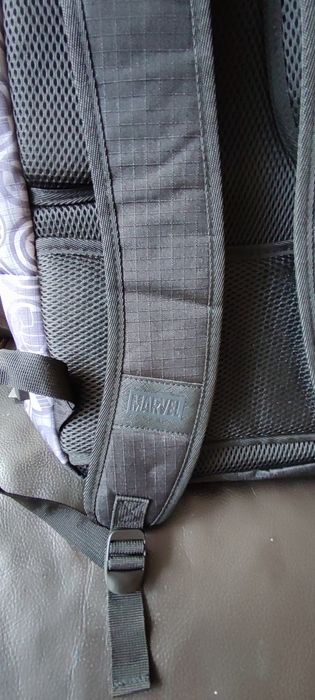 Mochila escolar nova Avengers