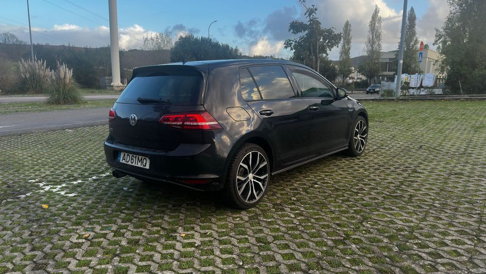VW Golf 1.4 GTE Hybrid plug-in 204cv