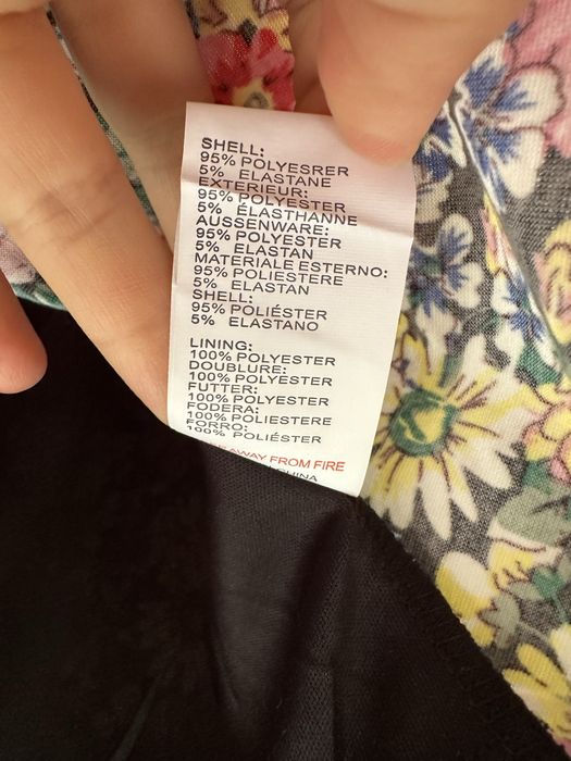 Całkowicie nowa piękna kwiecista spódnica rozm.M