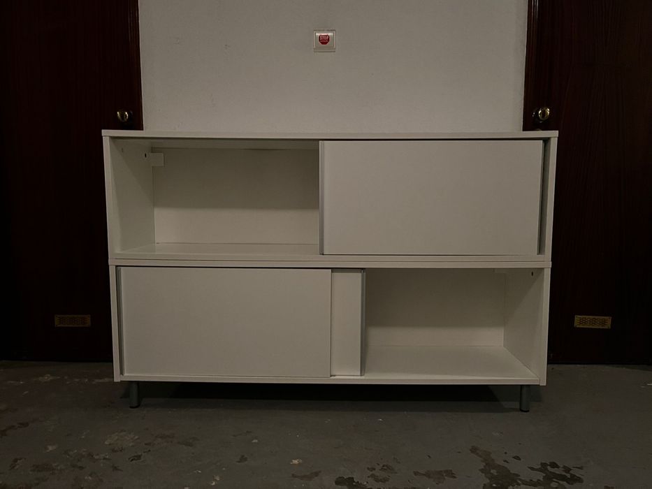 Móvel de escritorio IKEA