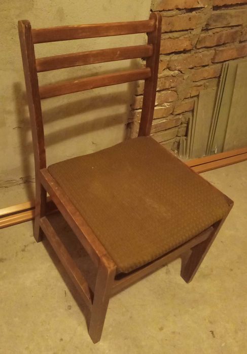 Krzesło PRL vintage drewniane krzesło Radomsko retro