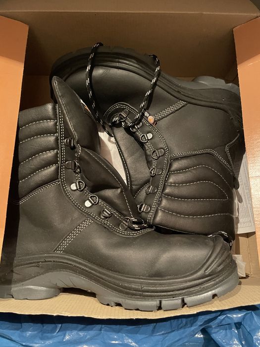 Sprzedam nowe nie urzywane zimowe buty robocze