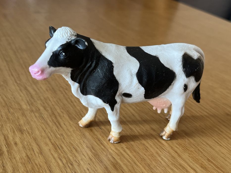 Figurka TOY MAJOR krowa dł. 13 cm 2006