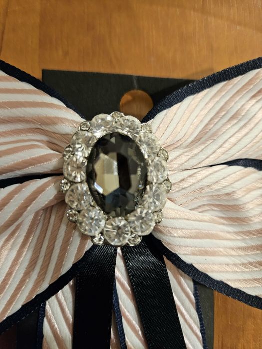 Broszka kokardka i spinka do włosów 2 w 1 k-pop style, anime nowa z me