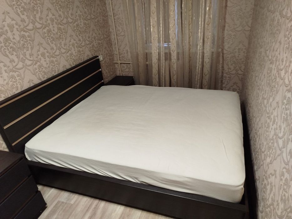 Кровать с ортопедическим матрасом 210*174