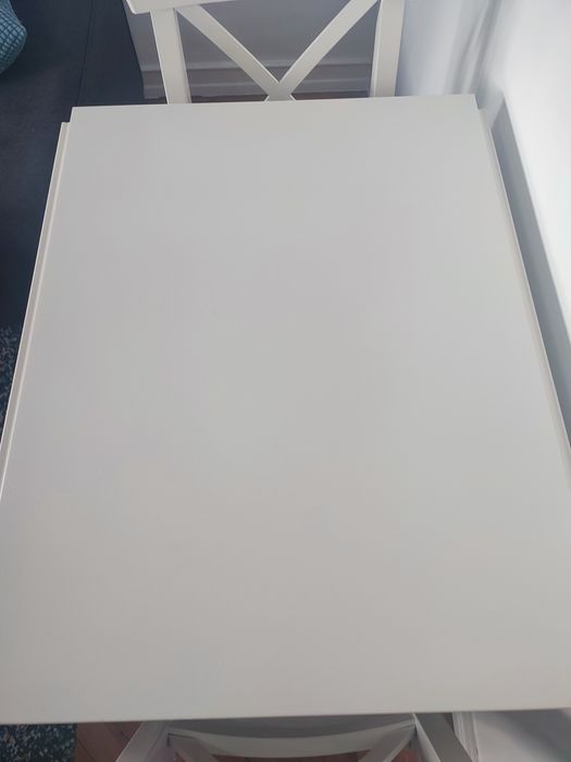 Mesa pequena branca IKEA rebatível