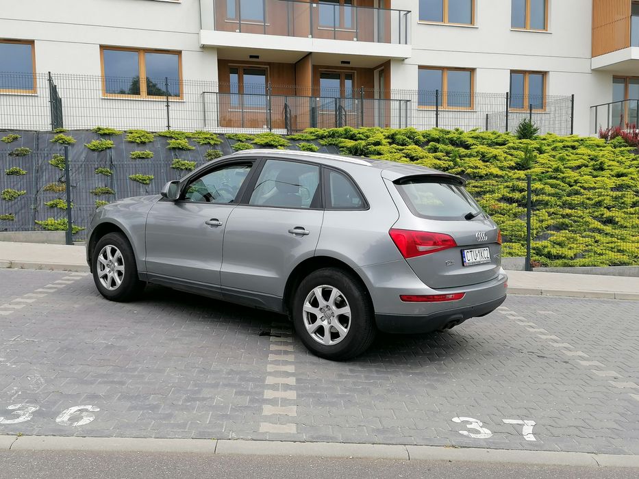 Audi Q5 / 2011 / Quattro / 2.0 TDI / Manual ///