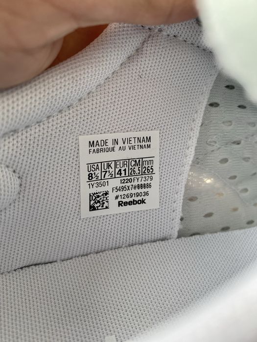 Шкіряні кросівки Reebok Classic Legacy 41 р